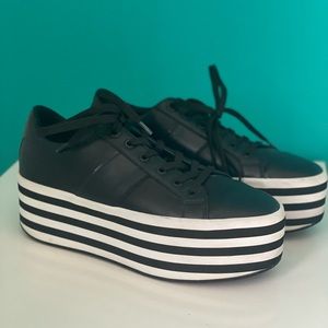 Aldo Platform shoes lace up Leather- Costume